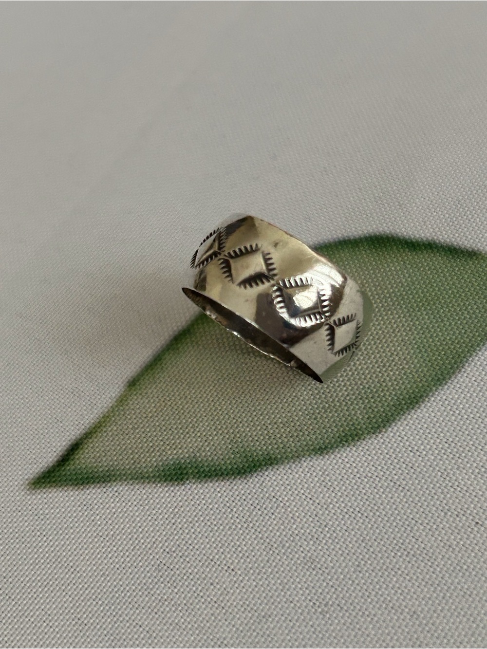 Sterling Patterned Band Ring - Picture 2 of 5